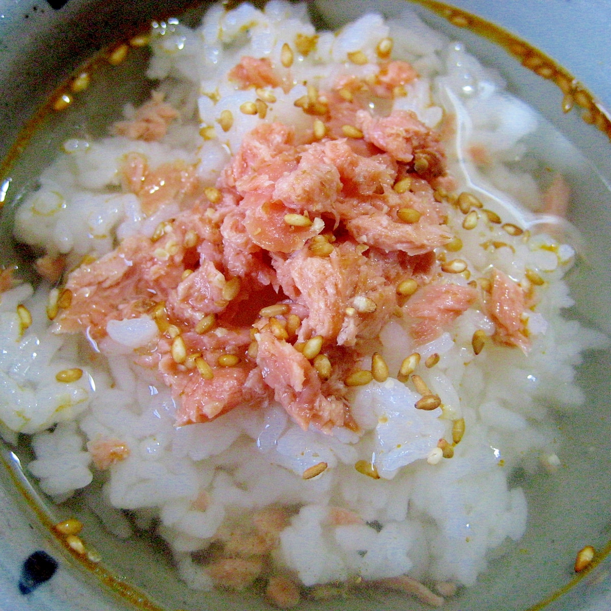 旨い 鮭フレークの白だし茶漬け レシピ 作り方 By Nyanpyow 楽天レシピ